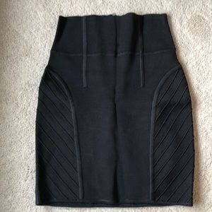 Aritzia Wilfred bkack knit mini skirt